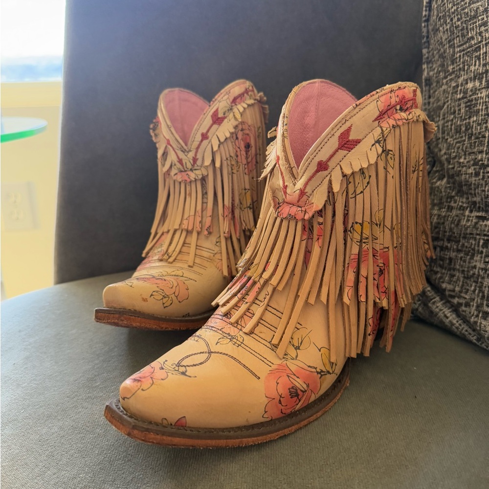 June Gypsy western booties size 9